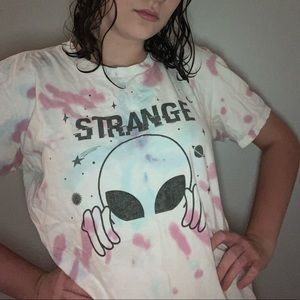👽strange t-shirt👽